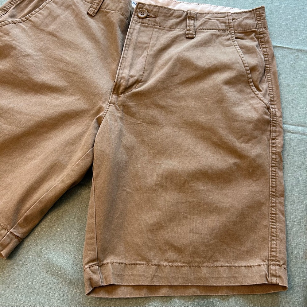 Old Navy Lived-In Straight Men’s Shorts - Picture 11 of 16